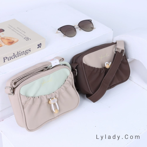 شادی نسکافه قهوه ای